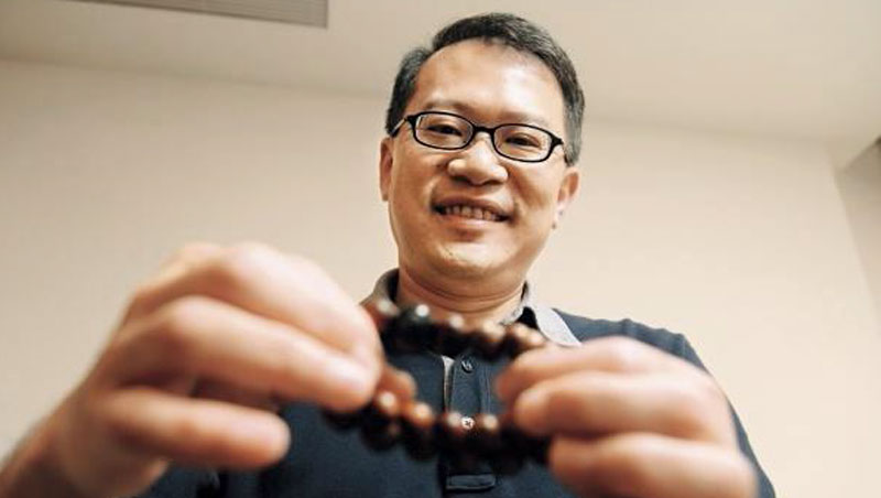 「 找到一個產品線或一個生意的機會，」酷碁科技總經理鍾逸鈞說，智慧佛珠替宏碁穿戴式裝置開出新路。